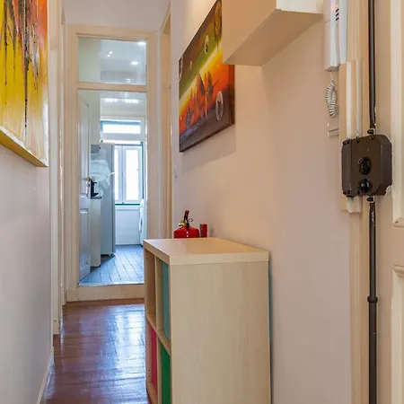 Typical 2bdr In By Lovelystay Lisboa